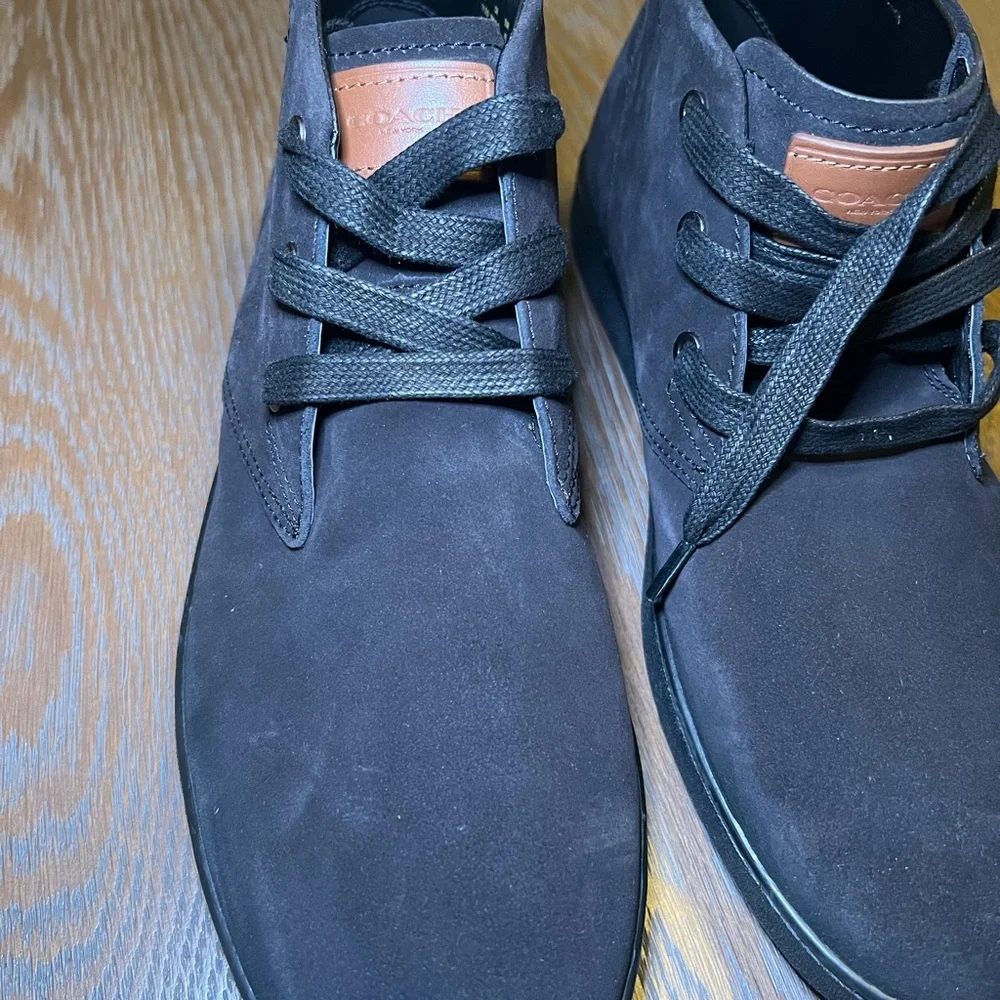 Coach Mens FG1504 Suede Chukka Boots Black Tan Leather Accents Size 11.5 D